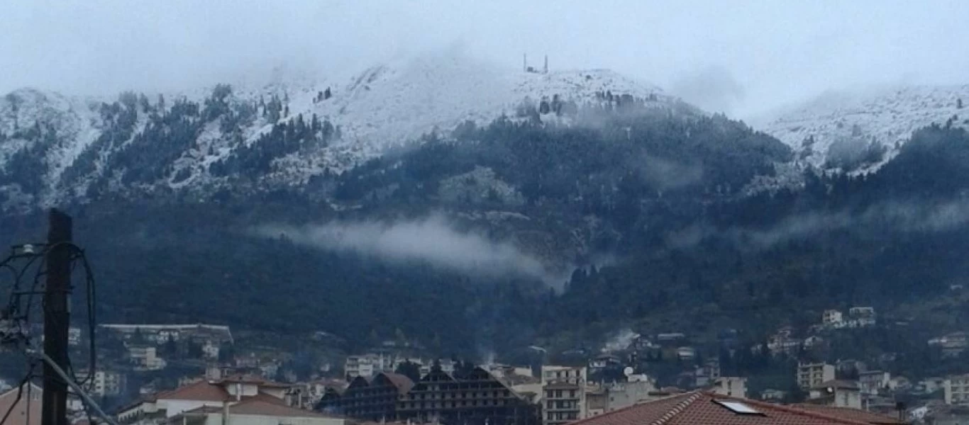 Εντυπωσιακή εικόνα από τα χιόνια στην Ημαθία (φώτο)